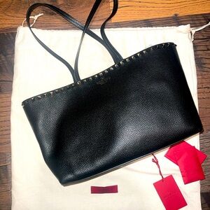Black Valentino tote